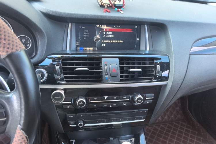 Used BMW X4 2014 xDrive20i X Design Package Audio And AC Panel