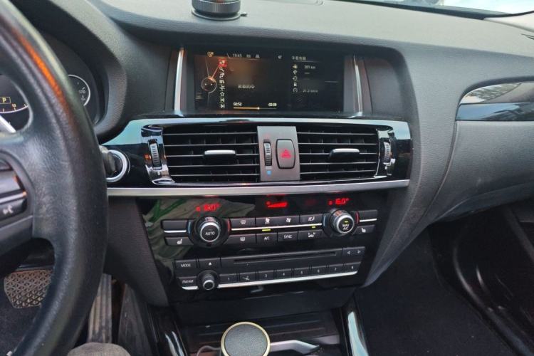 Used BMW X4 2014 xDrive20i X Design Package Audio And AC Panel