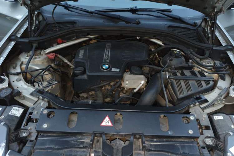 Used BMW X4 2014 xDrive20i X Design Package Engine Bay