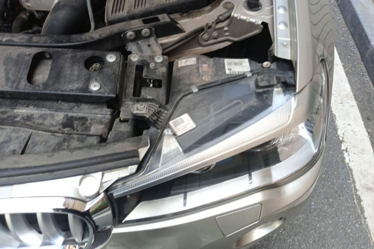 Used BMW X4 2014 xDrive20i X Design Package Engine Bay Left