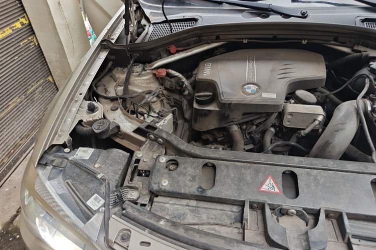 Used BMW X4 2014 xDrive20i X Design Package Engine Bay Right