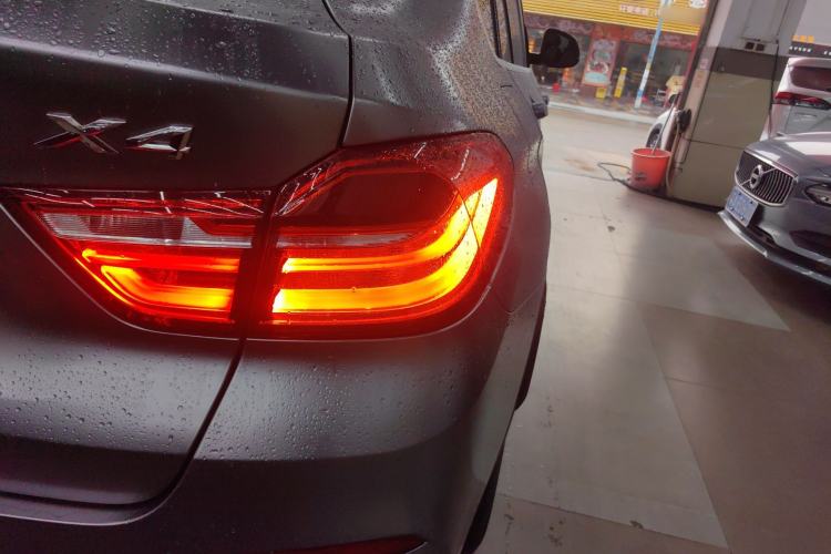 Used BMW X4 2014 xDrive20i X Design Package Exterior 3