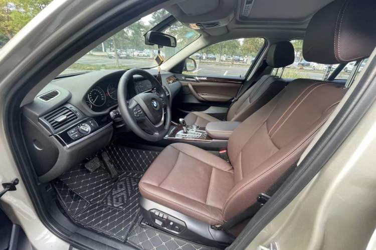Used BMW X4 2014 xDrive20i X Design Package Interior 1