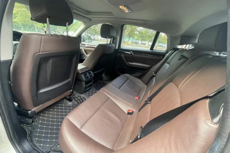 Used BMW X4 2014 xDrive20i X Design Package Interior 2