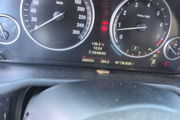 Used BMW X4 2014 xDrive20i X Design Package Odometer Close Up
