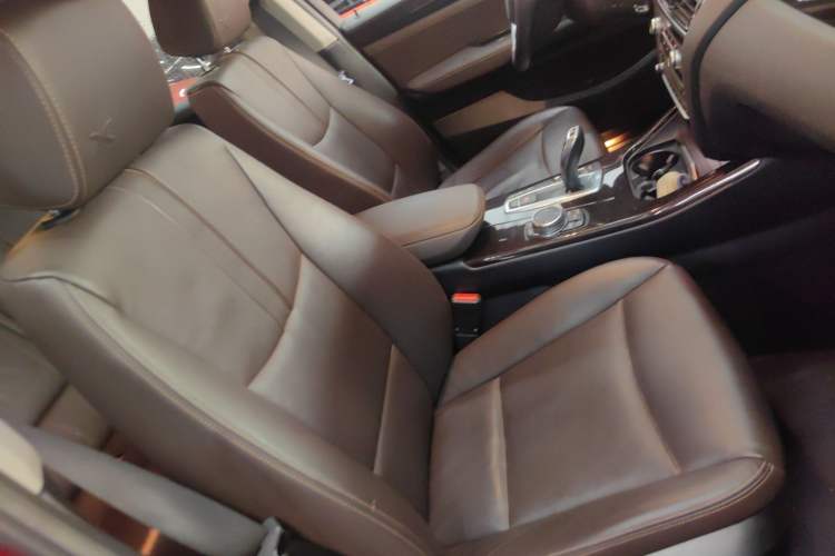 Used BMW X4 2014 xDrive20i X Design Package Right Front Seat
