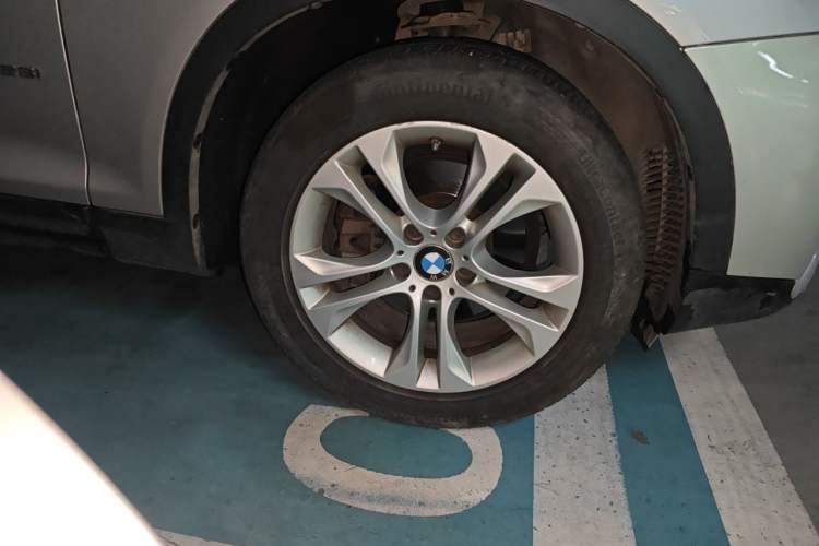 Used BMW X4 2014 xDrive28i Leading Model Right Front Wheel Hub