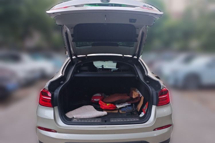 Used BMW X4 2014 xDrive20i X Design Package Trunk