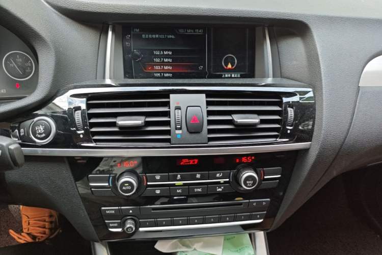 Used BMW X4 2014 xDrive28i Leading Model Audio And AC Panel