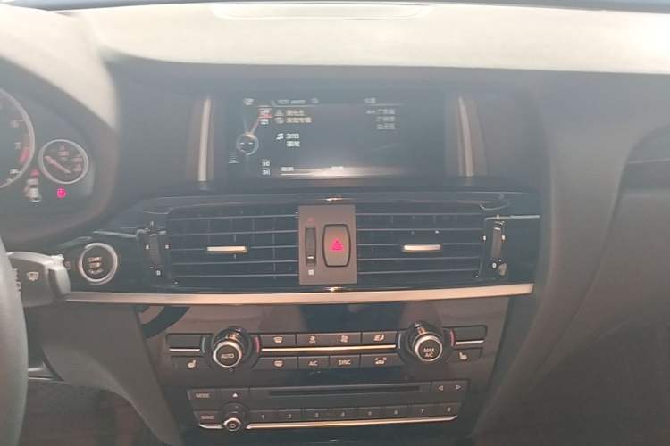 Used BMW X4 2014 xDrive20i X Design Package Audio And AC Panel