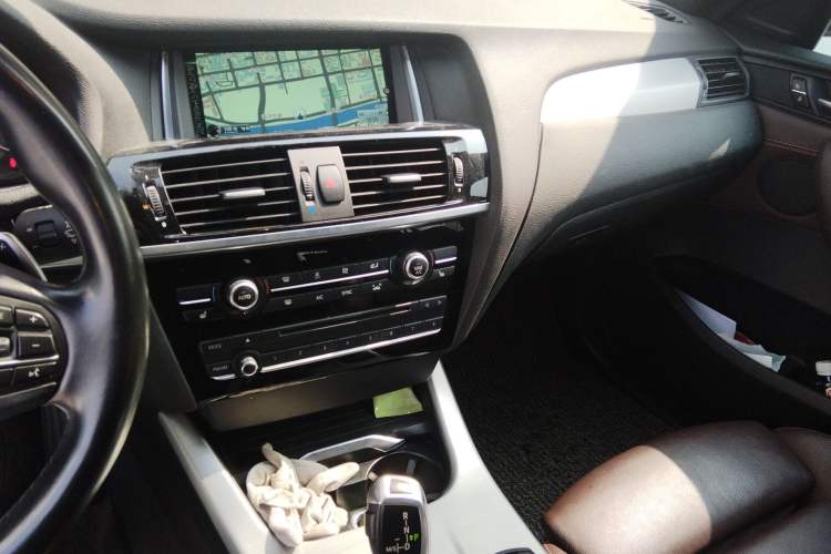 Used BMW X4 2014 xDrive20i X Design Package Audio And AC Panel