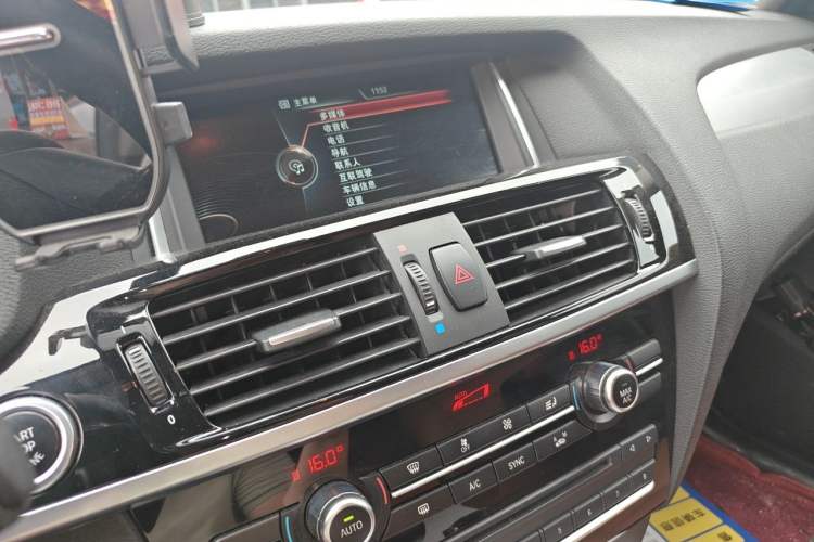 Used BMW X4 2014 xDrive28i Leading Model Audio And AC Panel