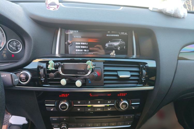 Used BMW X4 2014 xDrive20i X Design Package Audio And AC Panel