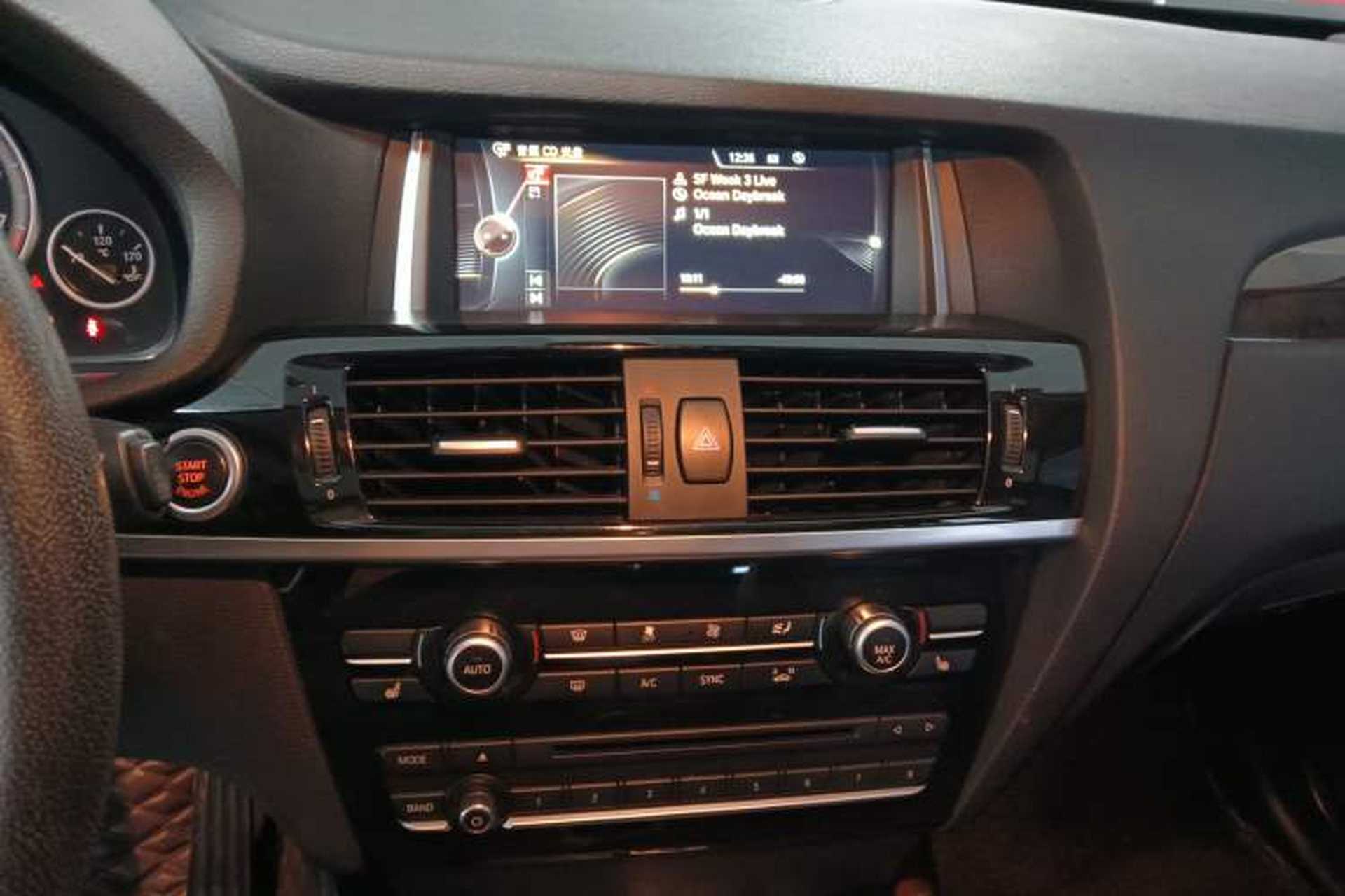 Used BMW X4 2014 xDrive20i X Design Package Audio And AC Panel
