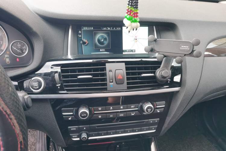 Used BMW X4 2014 xDrive20i X Design Package Audio And AC Panel