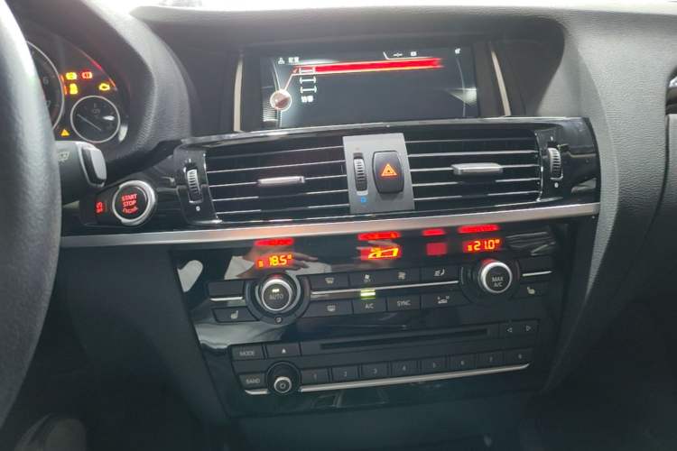 Used BMW X4 2014 xDrive20i X Design Package Audio And AC Panel