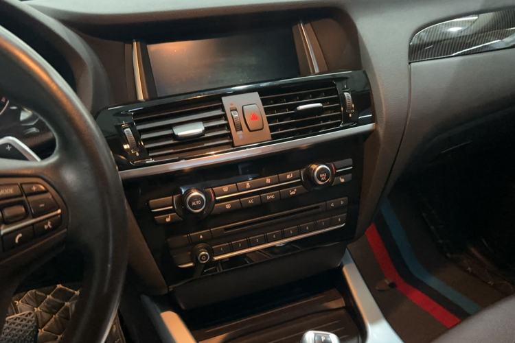 Used BMW X4 2014 xDrive20i X Design Package Audio And AC Panel