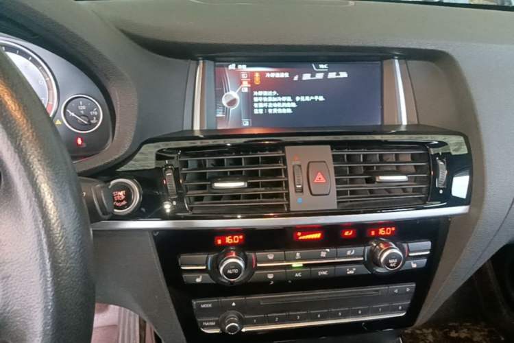 Used BMW X4 2014 xDrive20i X Design Package Audio And AC Panel