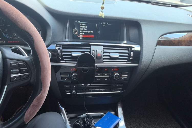 Used BMW X4 2014 xDrive20i X Design Package Audio And AC Panel