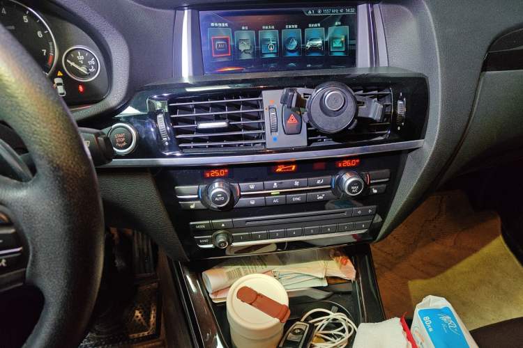 Used BMW X4 2014 xDrive20i X Design Package Audio And AC Panel