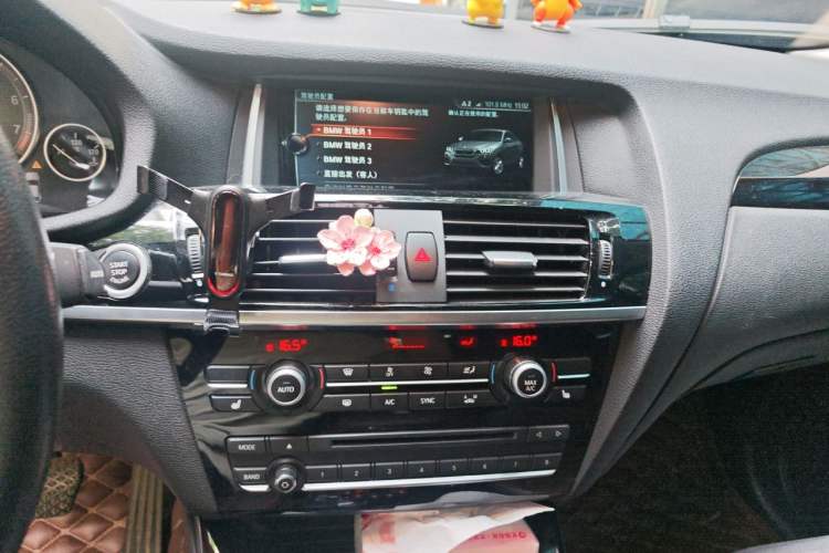 Used BMW X4 2014 xDrive20i X Design Package Audio And AC Panel