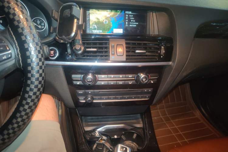 Used BMW X4 2014 xDrive20i X Design Package Audio And AC Panel
