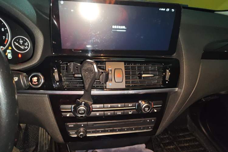 Used BMW X4 2014 xDrive20i X Design Package Audio And AC Panel