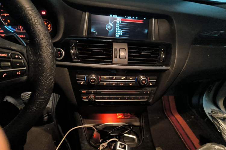 Used BMW X4 2014 xDrive20i X Design Package Audio And AC Panel