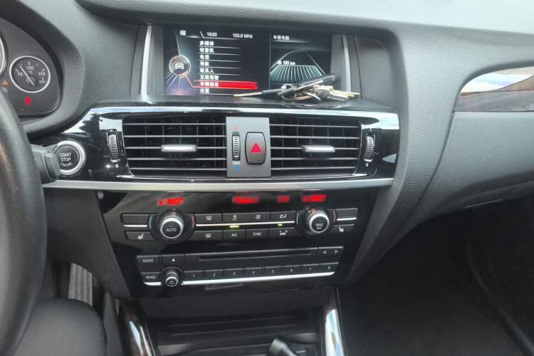 Used BMW X4 2014 xDrive20i X Design Package Audio And AC Panel