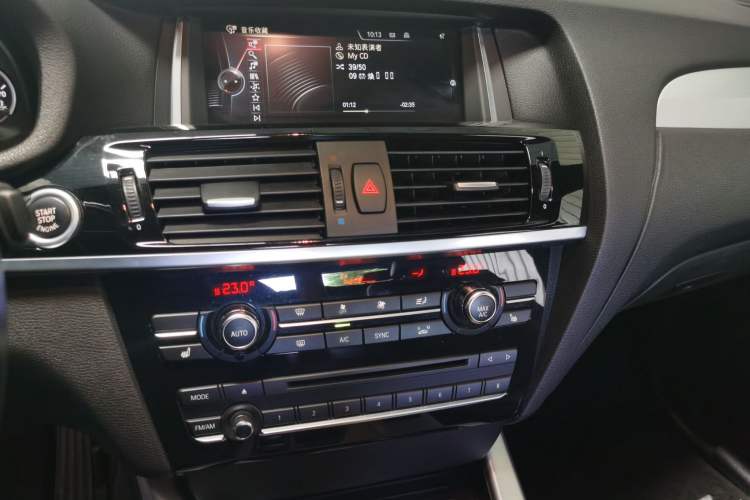 Used BMW X4 2014 xDrive35i M Sport model Audio And AC Panel