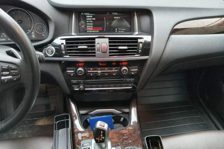 Used BMW X4 2014 xDrive20i X Design Package Audio And AC Panel