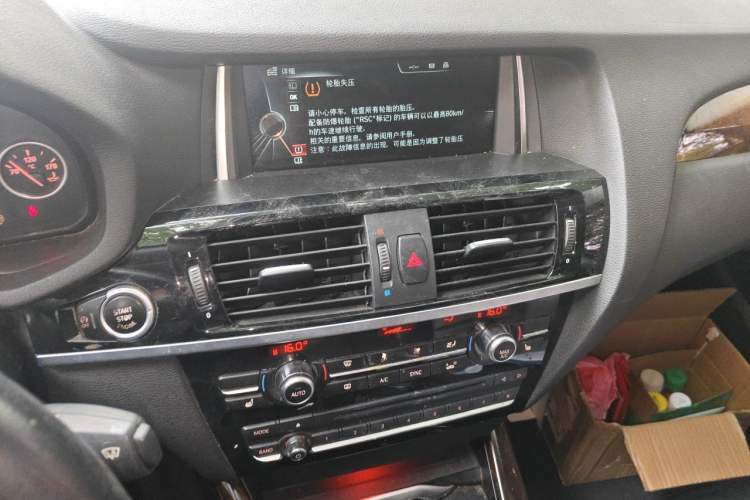 Used BMW X4 2014 xDrive20i X Design Package Audio And AC Panel