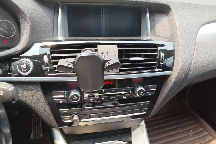 Used BMW X4 2014 xDrive28i M Sport Edition Audio And AC Panel