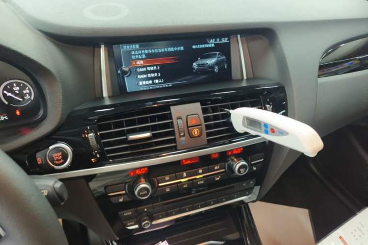 Used BMW X4 2014 xDrive20i X Design Package Audio And AC Panel