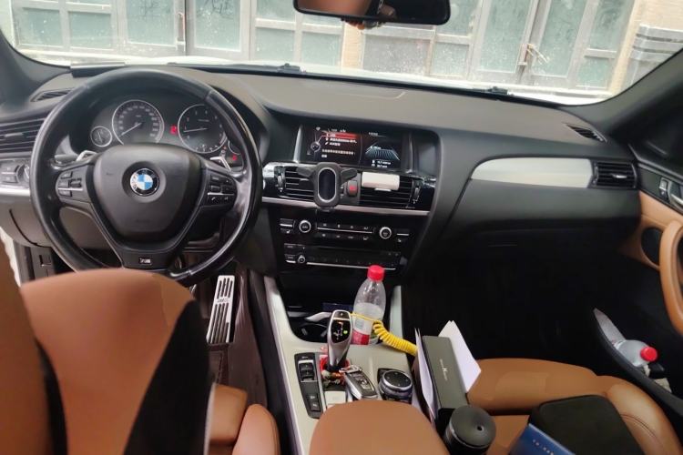 Used BMW X4 2014 xDrive28i M Sport Edition Center Console