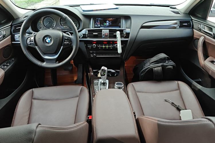 Used BMW X4 2014 xDrive20i X Design Package Center Console
