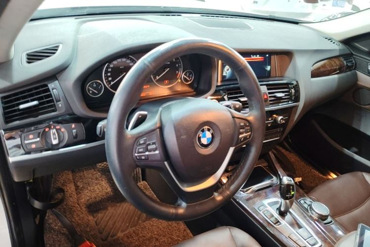 Used BMW X4 2014 xDrive20i X Design Package Center Console