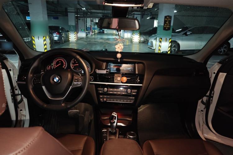 Used BMW X4 2014 xDrive20i X Design Package Center Console