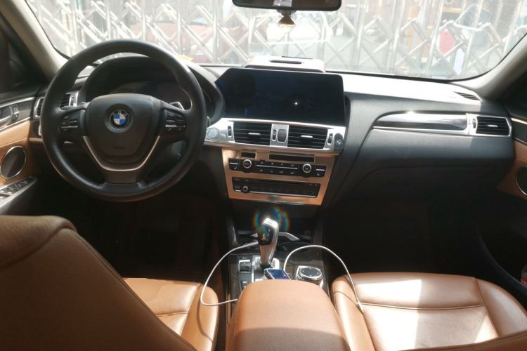Used BMW X4 2014 xDrive20i X Design Package Center Console