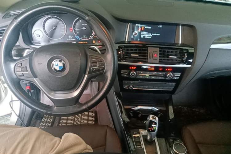 Used BMW X4 2014 xDrive20i X Design Package Center Console