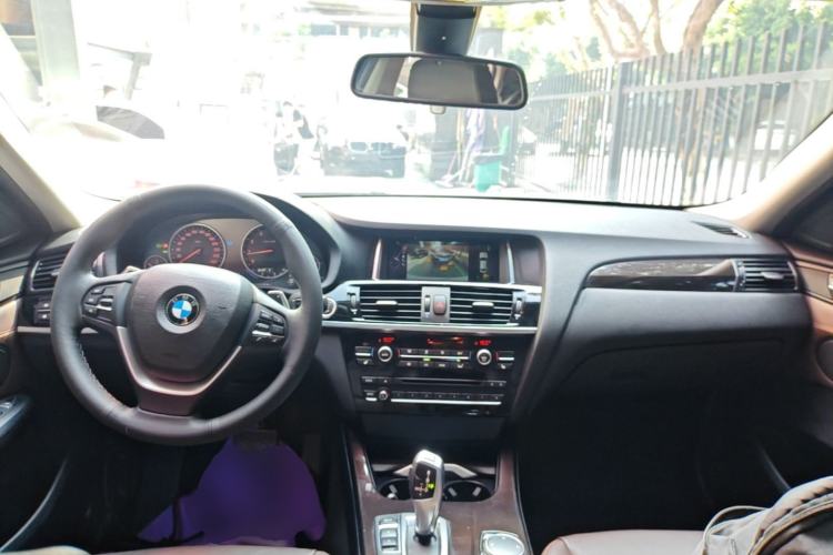 Used BMW X4 2014 xDrive20i X Design Package Center Console