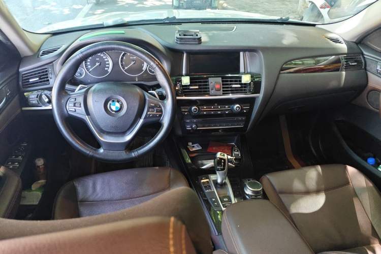 Used BMW X4 2014 xDrive20i X Design Package Center Console