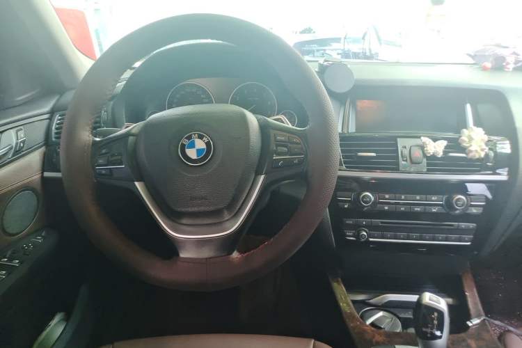 Used BMW X4 2014 xDrive20i X Design Package Center Console