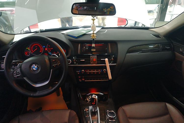 Used BMW X4 2014 xDrive20i X Design Package Center Console