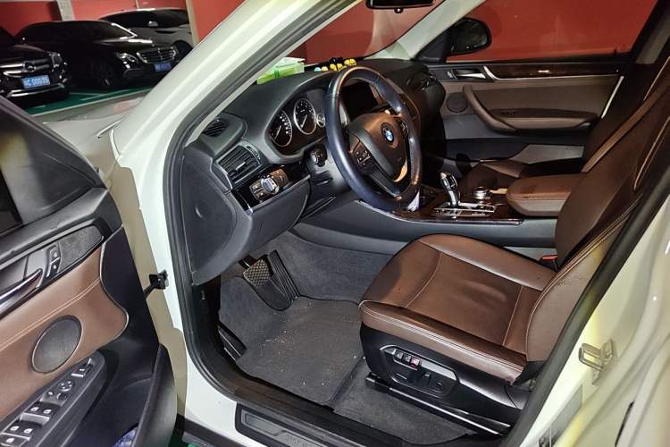 Used BMW X4 2014 xDrive20i X Design Package Driver Seat