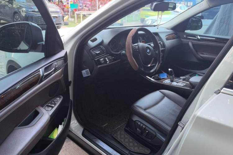 Used BMW X4 2014 xDrive20i X Design Package Driver Seat