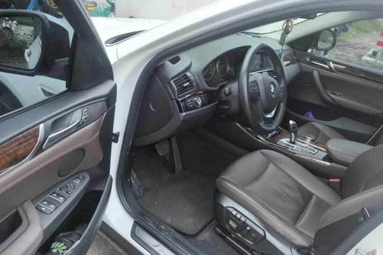 Used BMW X4 2014 xDrive20i X Design Package Driver Seat