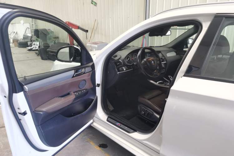 Used BMW X4 2014 xDrive35i M Sport model Driver Seat