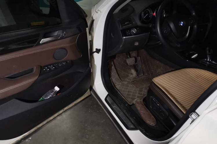 Used BMW X4 2014 xDrive20i X Design Package Driver Seat