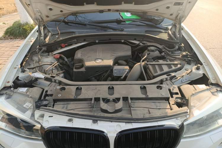 Used BMW X4 2014 xDrive20i X Design Package Engine Bay